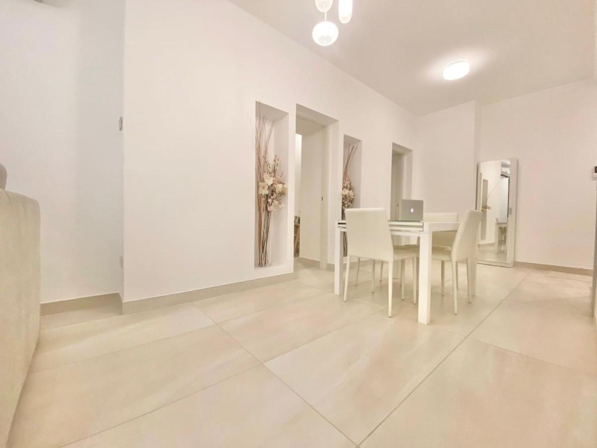דירות מילאנו Elegance Duomo מראה חיצוני תמונה